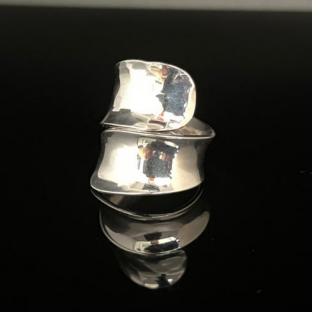 Wide Silver Wrap Around Ring with Hammering. 925 Sterling Silver Handmade size 8